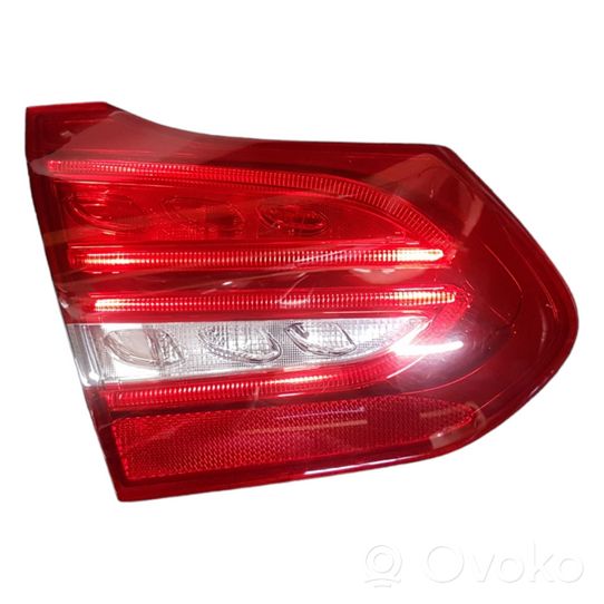 Mercedes-Benz C W205 Takaluukun takavalot A2059061503