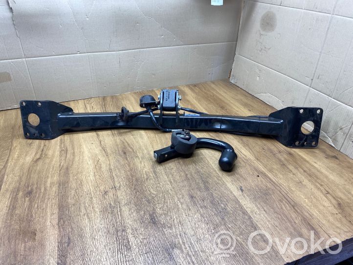 Volkswagen Touareg II Detachable tow bar 55R0110213