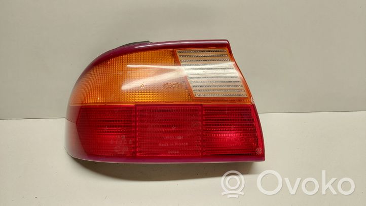 Ford Mondeo MK I Lampa tylna 93BG13N004
