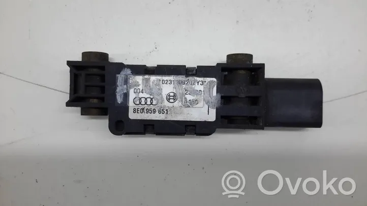 Audi A4 S4 B6 8E 8H Sensore d’urto/d'impatto apertura airbag 8E0959651