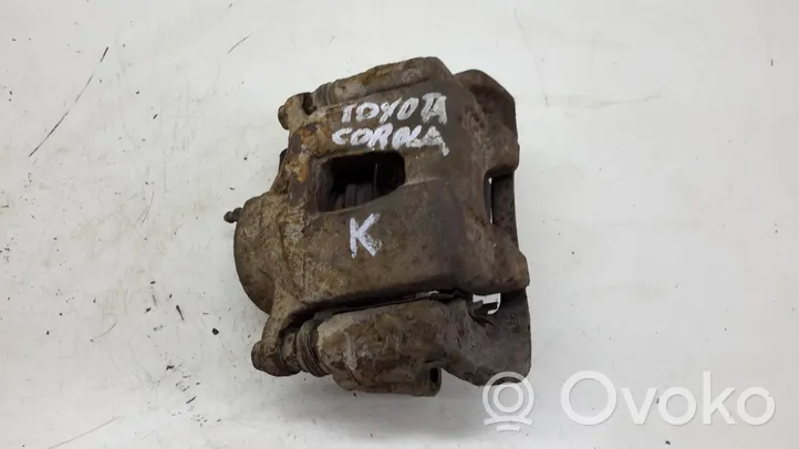 Toyota Corolla Verso E121 Zacisk hamulcowy przedni 