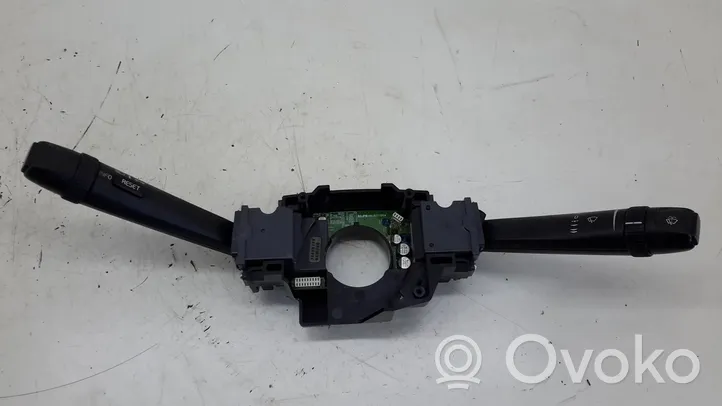 Volvo S60 Leva/interruttore dell’indicatore di direzione e tergicristallo 30669738