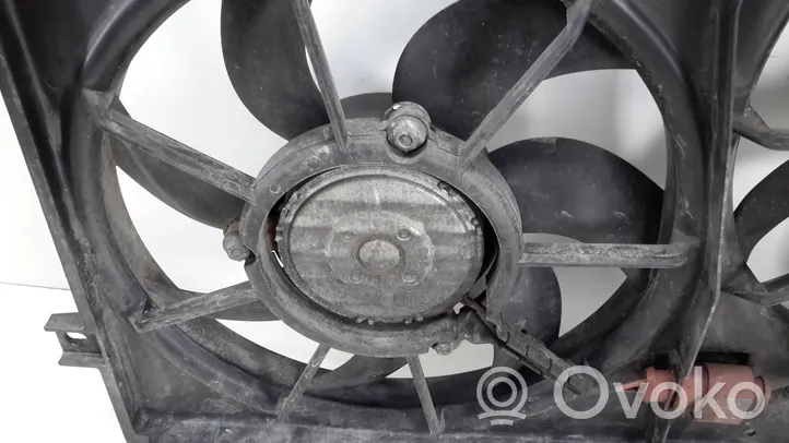 Volkswagen PASSAT B6 Radiator cooling fan shroud 1K0121205C