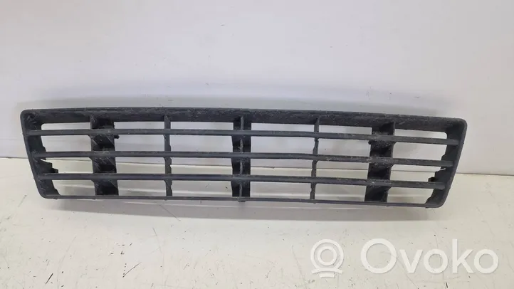 Audi A6 S6 C5 4B Grille inférieure de pare-chocs avant 