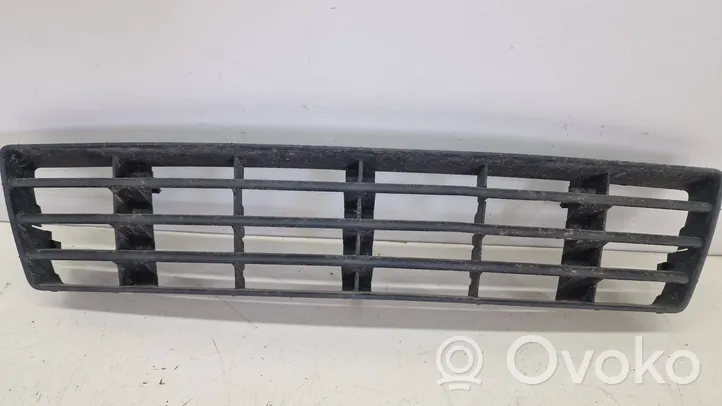 Audi A6 S6 C5 4B Grille inférieure de pare-chocs avant 