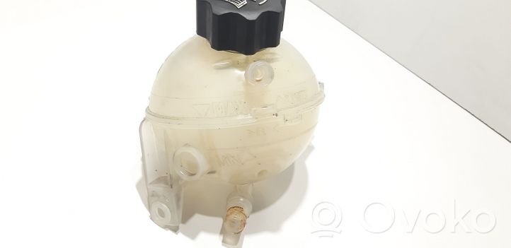 Citroen C4 Grand Picasso Vase d'expansion / bouchon de réservoir de liquide de refroidissement 9684527680