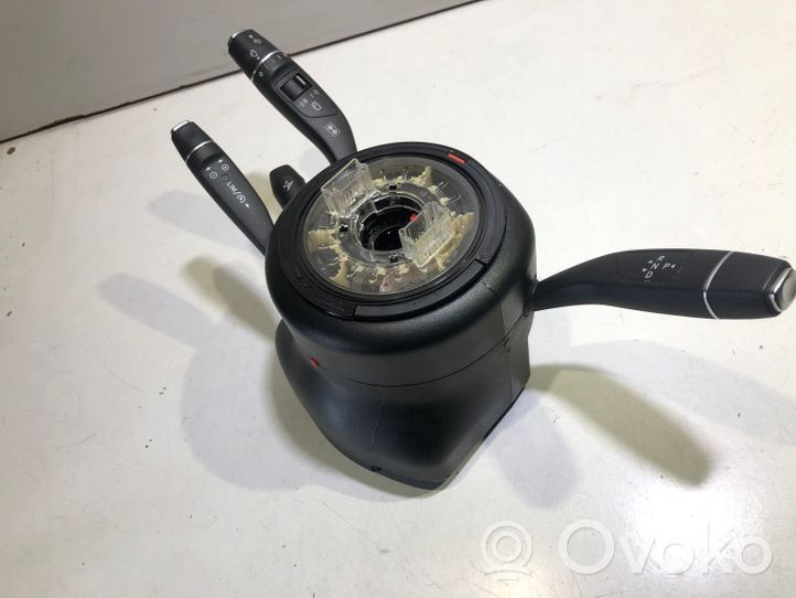 Mercedes-Benz C W205 Leva/interruttore dell’indicatore di direzione e tergicristallo A2059002239051