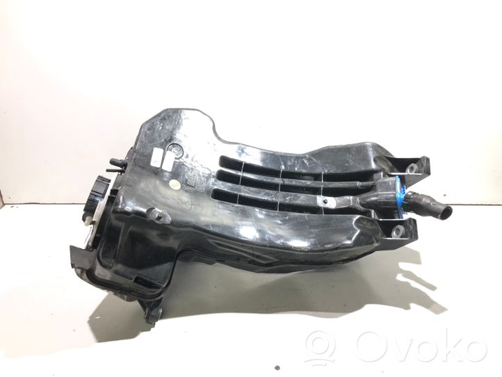 Audi Q7 4M Serbatoio vaschetta liquido AdBlue 4M0131878