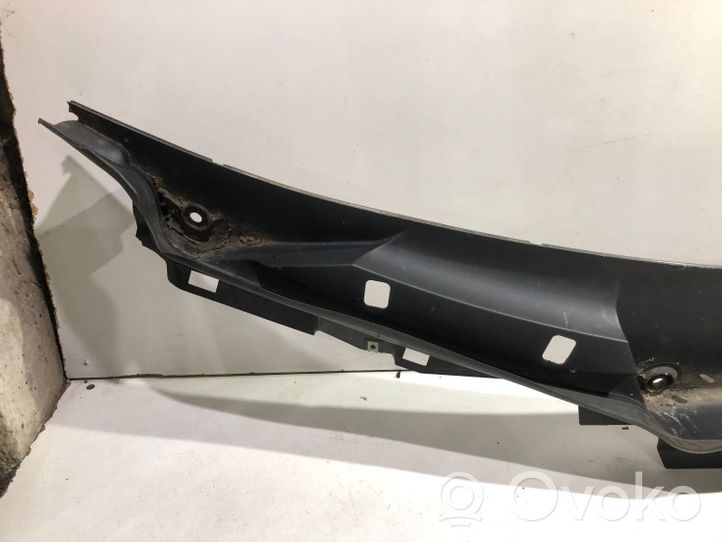 Mercedes-Benz GLE (W166 - C292) Rivestimento del tergicristallo A1668300128