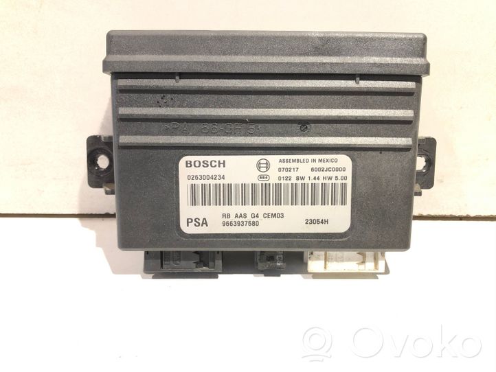 Citroen C4 Grand Picasso Pysäköintitutkan (PCD) ohjainlaite/moduuli 9663937580