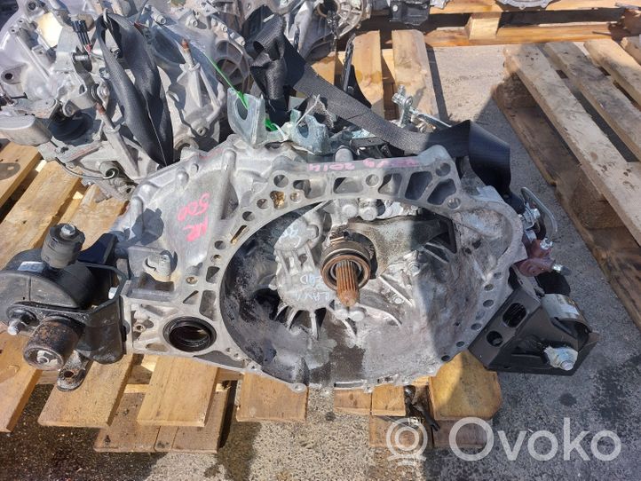 Toyota RAV 4 (XA40) Mechaninė 5 pavarų dėžė 