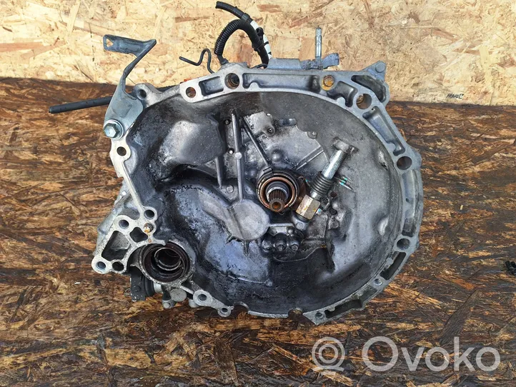 Daihatsu Cuore Manual 5 speed gearbox 745-726