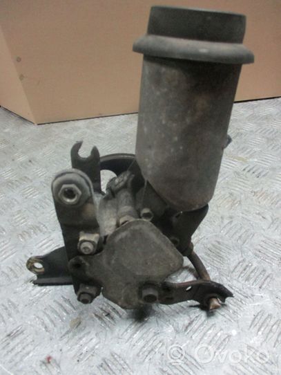 Toyota Yaris Power steering pump 