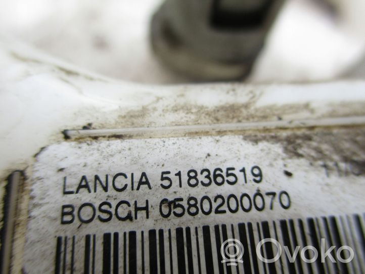 Lancia Ypsilon Pompe d'injection de carburant à haute pression 51836519