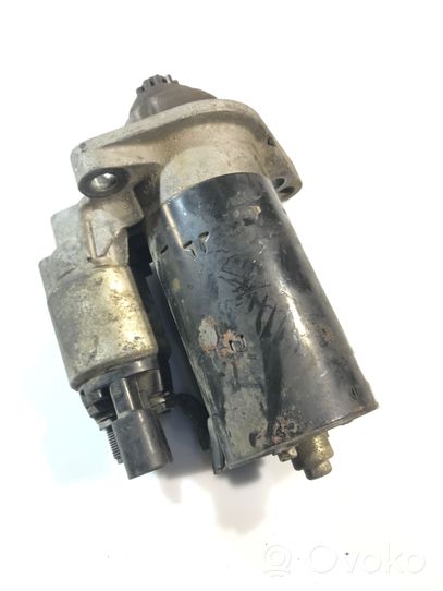 Volkswagen Golf VI Starter motor 