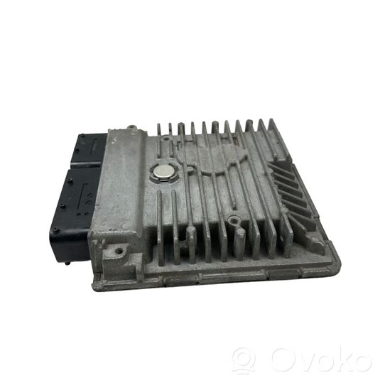 Skoda Fabia Mk2 (5J) Calculateur moteur ECU 03L906023DL