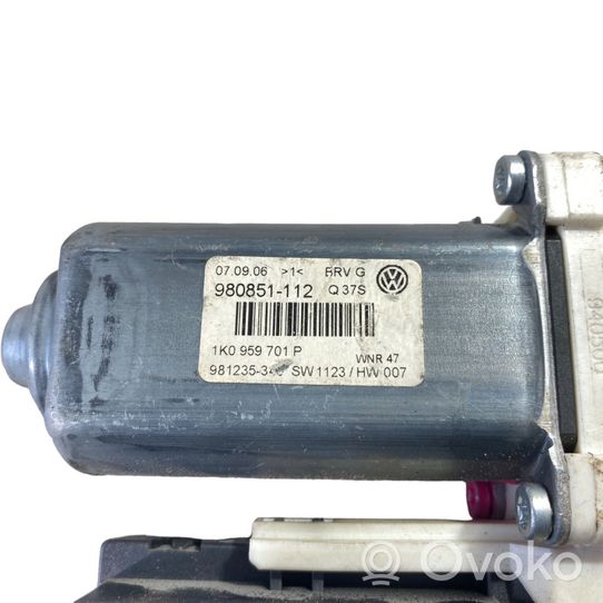 Volkswagen PASSAT B6 Priekinis varikliukas langų pakėlėjo 1K0959701P