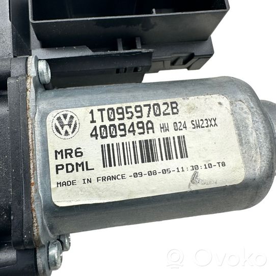 Volkswagen Touran I Front door window regulator motor 1T0959702B