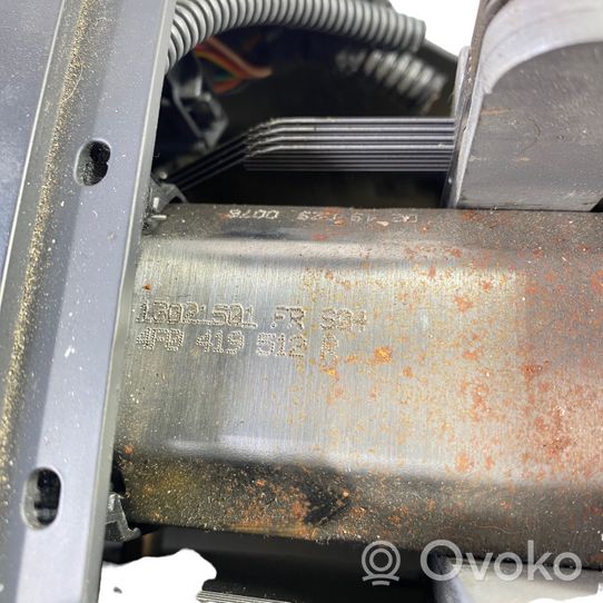 Audi A6 S6 C6 4F Vairo rato ašies komplektas 4F0419512R