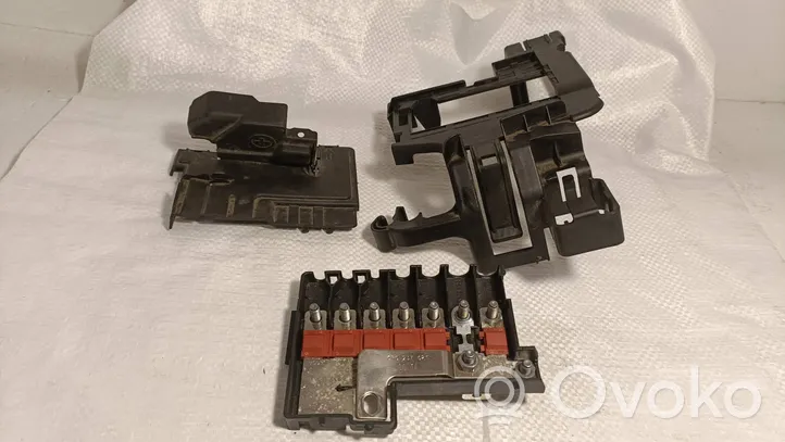 Audi A1 Set scatola dei fusibili 6R0937621