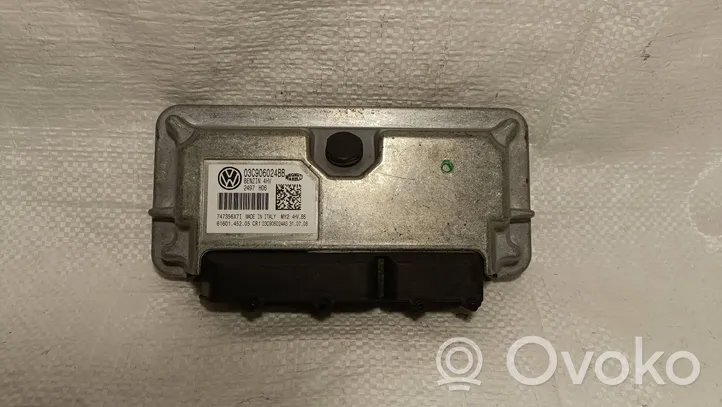 Volkswagen Caddy Calculateur moteur ECU 03C906024BB