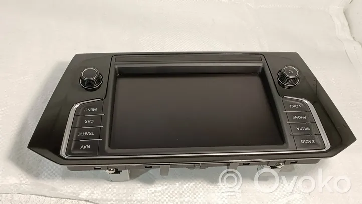 Volkswagen PASSAT B8 Radio/CD/DVD/GPS-pääyksikkö 3G0035043D