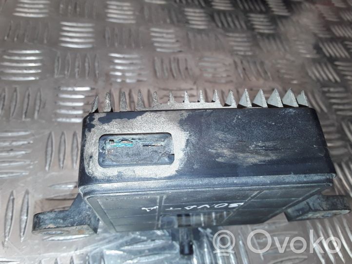 Hyundai Sonata Heater blower fan relay 253853K400