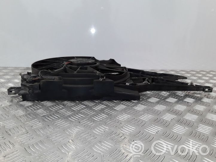 Opel Astra G Ventilatoru komplekts 0130303246