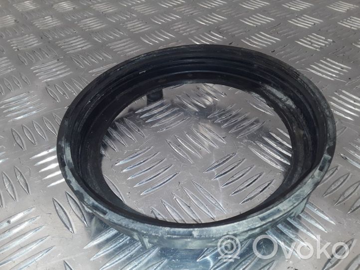 Citroen C5 Bague de verrouillage pour réservoir de carburant 9633283880