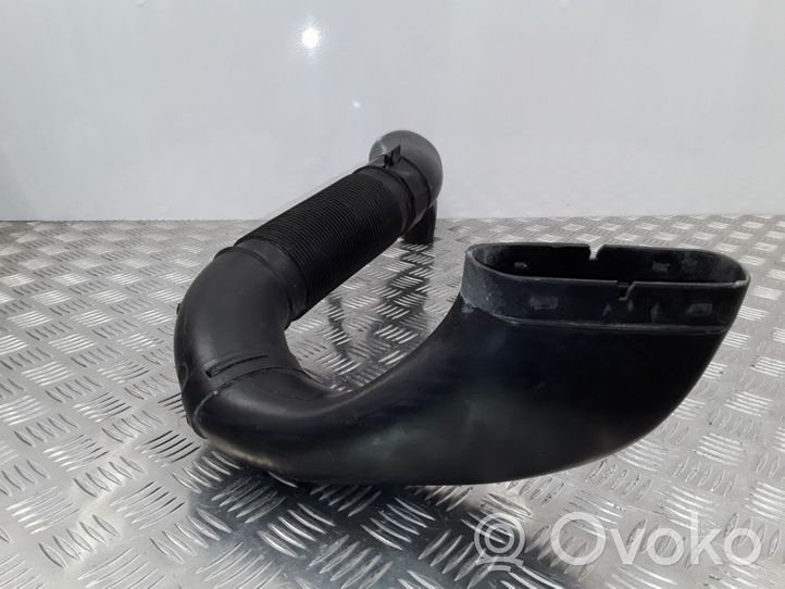 Mercedes-Benz C W203 Air intake hose/pipe A6460900082