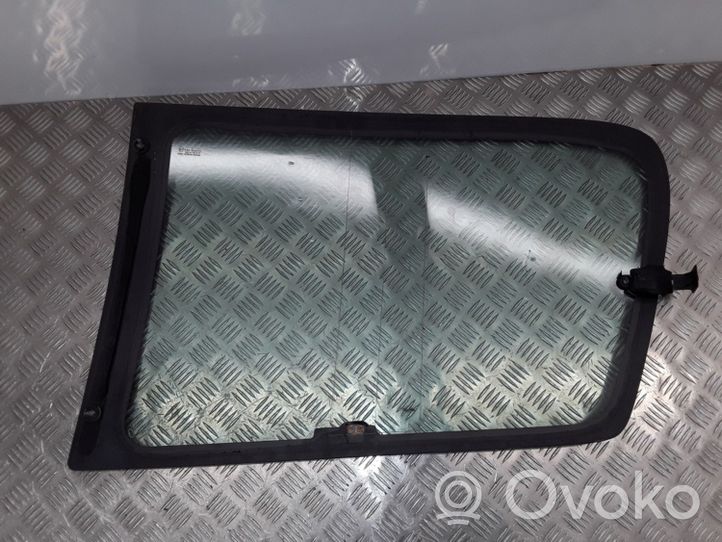 Citroen C8 Заднее боковое стекло кузова 43R000929