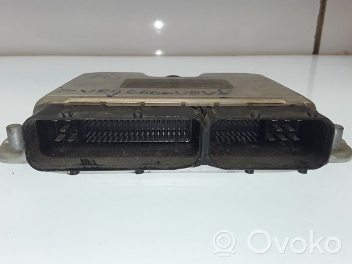 ZAZ 103 Sterownik / Moduł ECU 0281011135