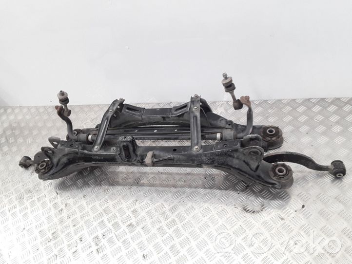 Toyota Auris E180 Berceau moteur 13C191252