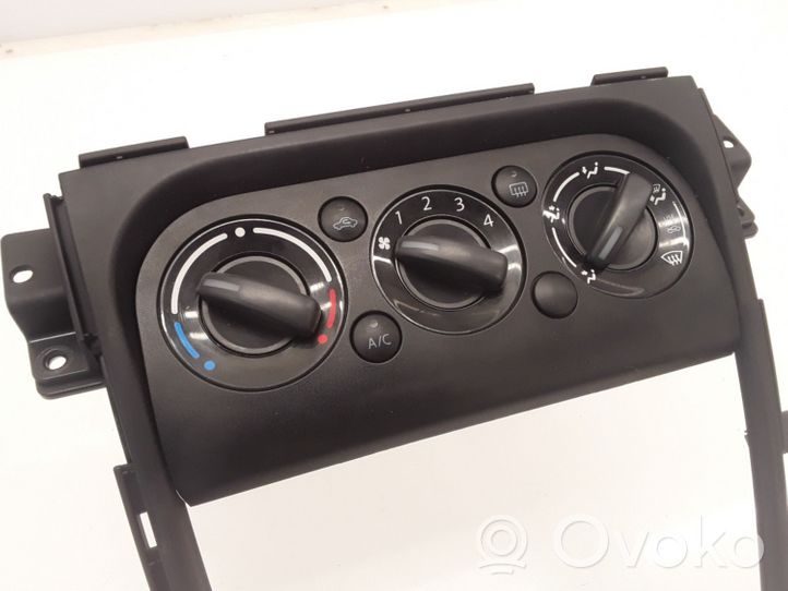 Suzuki SX4 Mascherina climatizzatore/regolatore riscaldamento 7382479J0