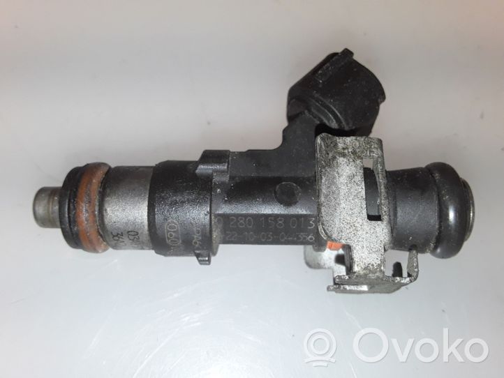 Nissan Micra Injecteur de carburant 16600AX200