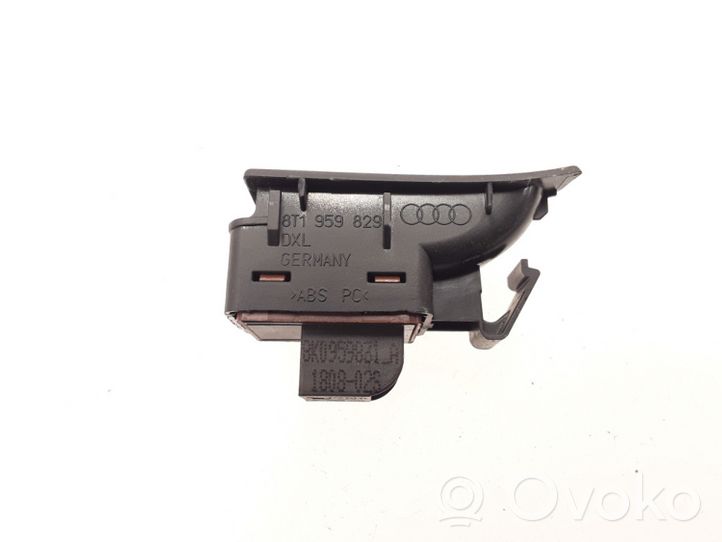 Audi A5 8T 8F Przełącznik / Przycisk otwierania klapy bagażnika 8K0959831A
