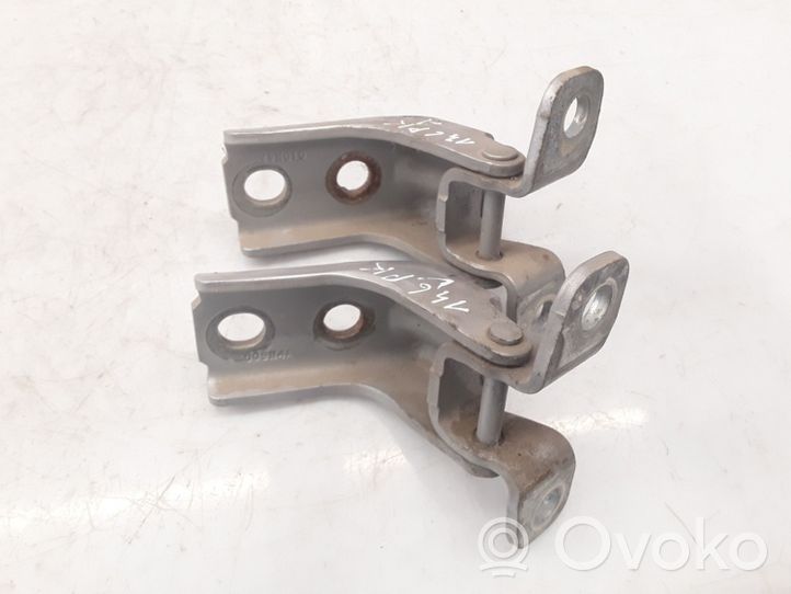 Jaguar S-Type Set di cerniere portiera anteriore 010N4A1