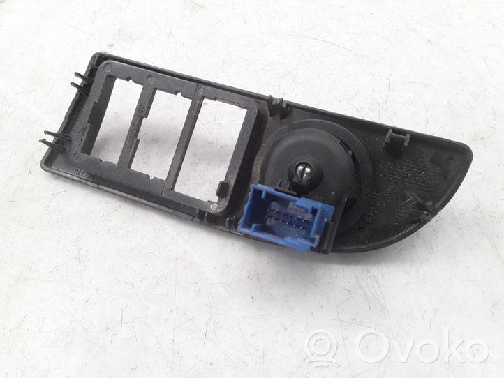 Citroen Xsara Bouton de commutateur rétroviseur latéral 9637249977