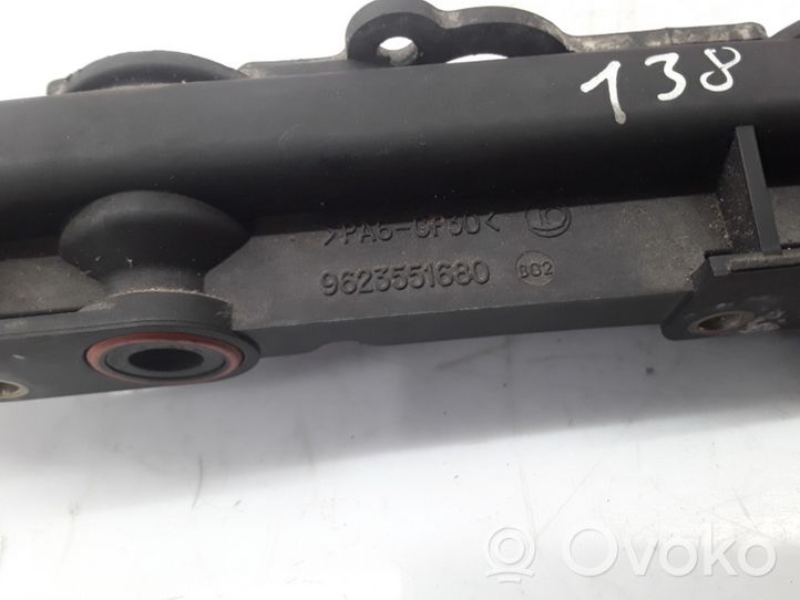 Peugeot 605 Tuyau de conduite principale de carburant 9623551680