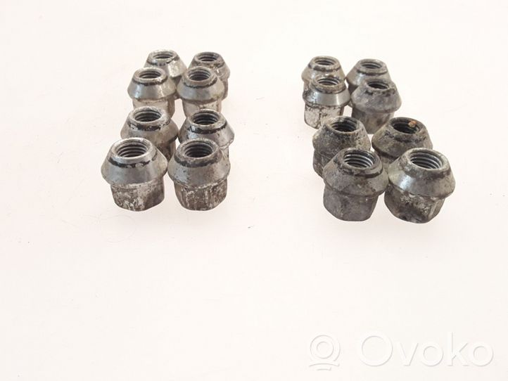 Opel Karl Nuts/bolts 