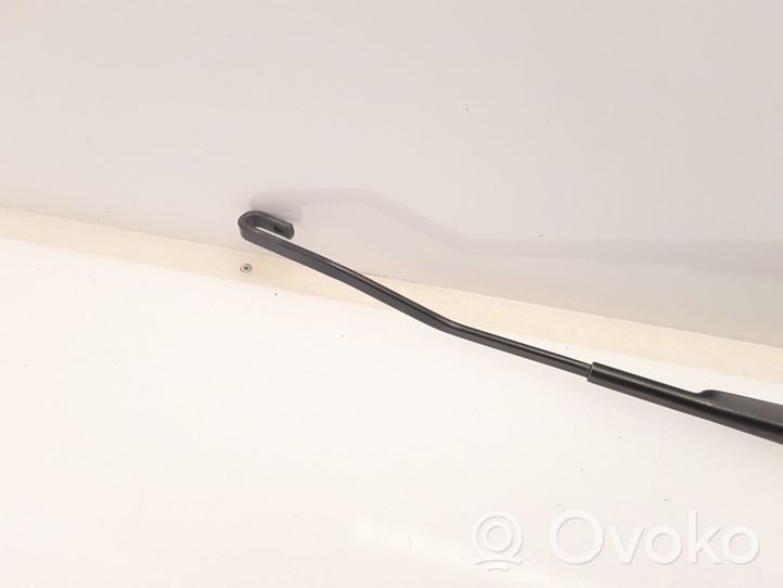 Renault Latitude (L70) Front wiper blade arm 