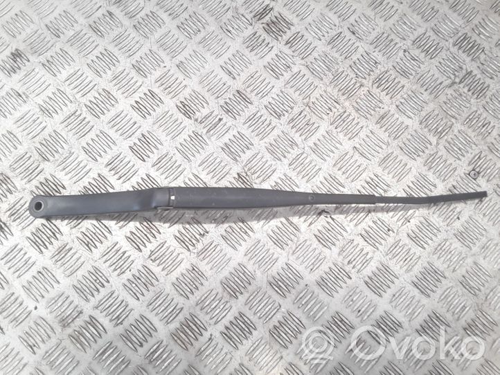 Ford Maverick Front wiper blade arm 89813641