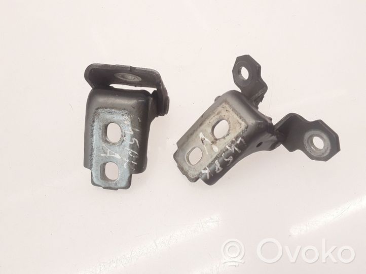 Renault Megane III Kit de charnières porte avant 804200003RH