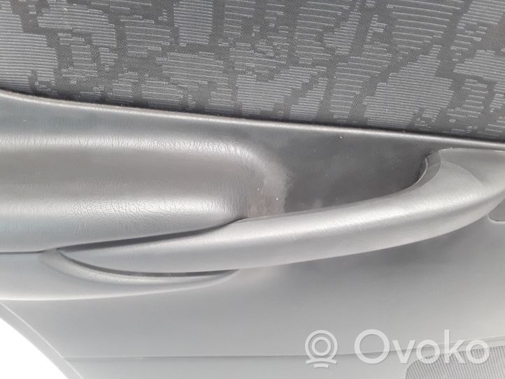 Mazda 626 Rivestimento del pannello della portiera posteriore GE4T5581A