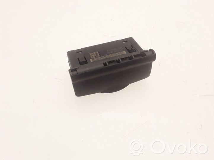 Renault Laguna III Connettore plug in AUX 280230001R