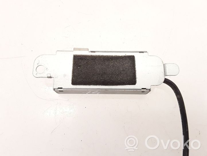 Chevrolet Captiva Amplificateur d'antenne 96628318