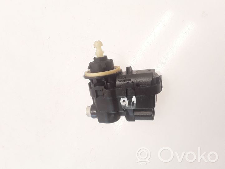 Renault Latitude (L70) Headlight level adjustment motor 8200402521