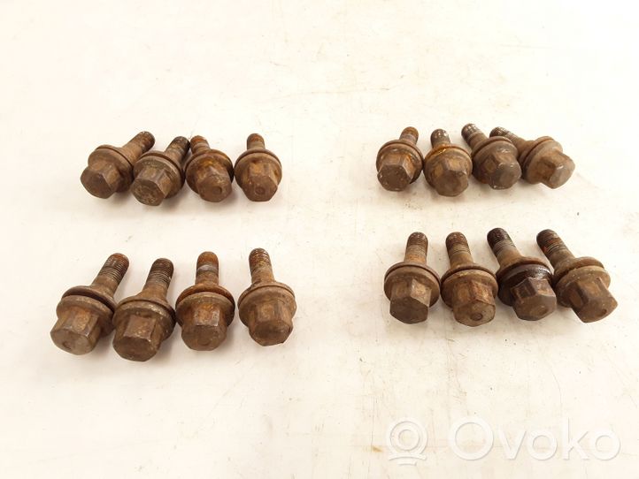 Citroen C5 Nuts/bolts 