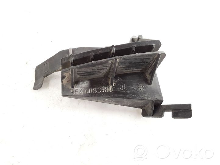 Citroen C5 Puskurin kannattimen kulmakannake 9644083180