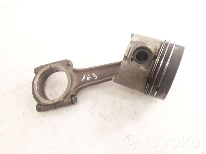 Toyota Corolla E110 Piston avec bielle 